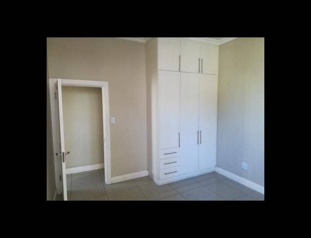 3 BEDROOM APARTMENT TO LET IN POINT WATERFRONT